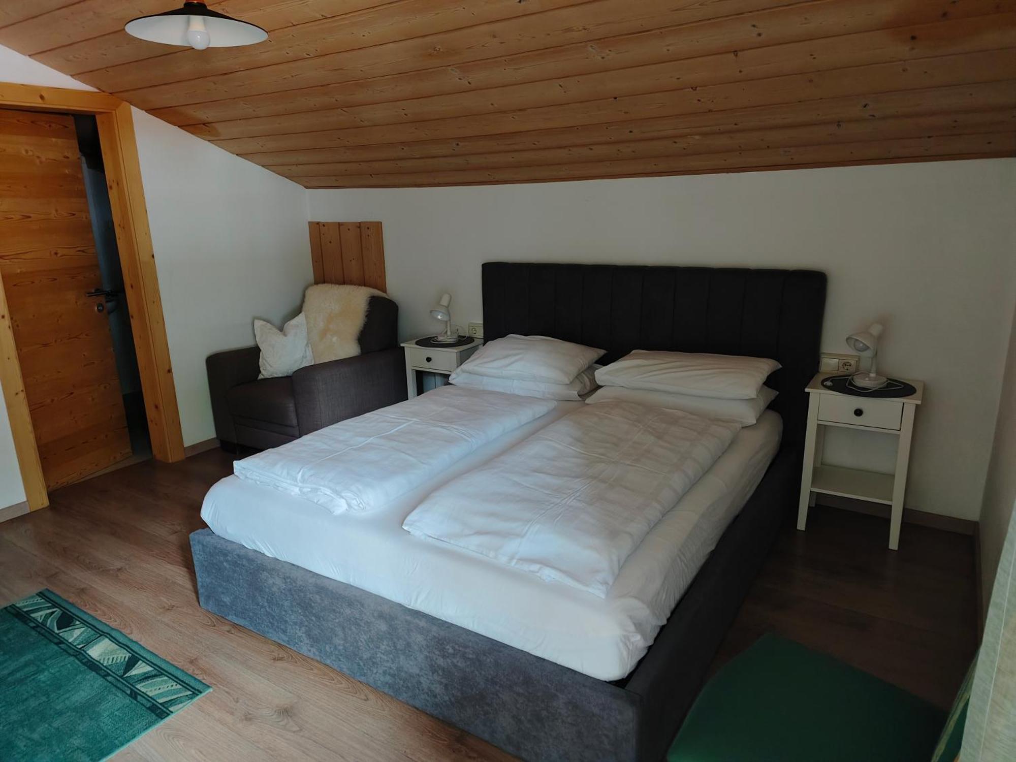 Garni Hattlerhof B&B Bruneck Buitenkant foto