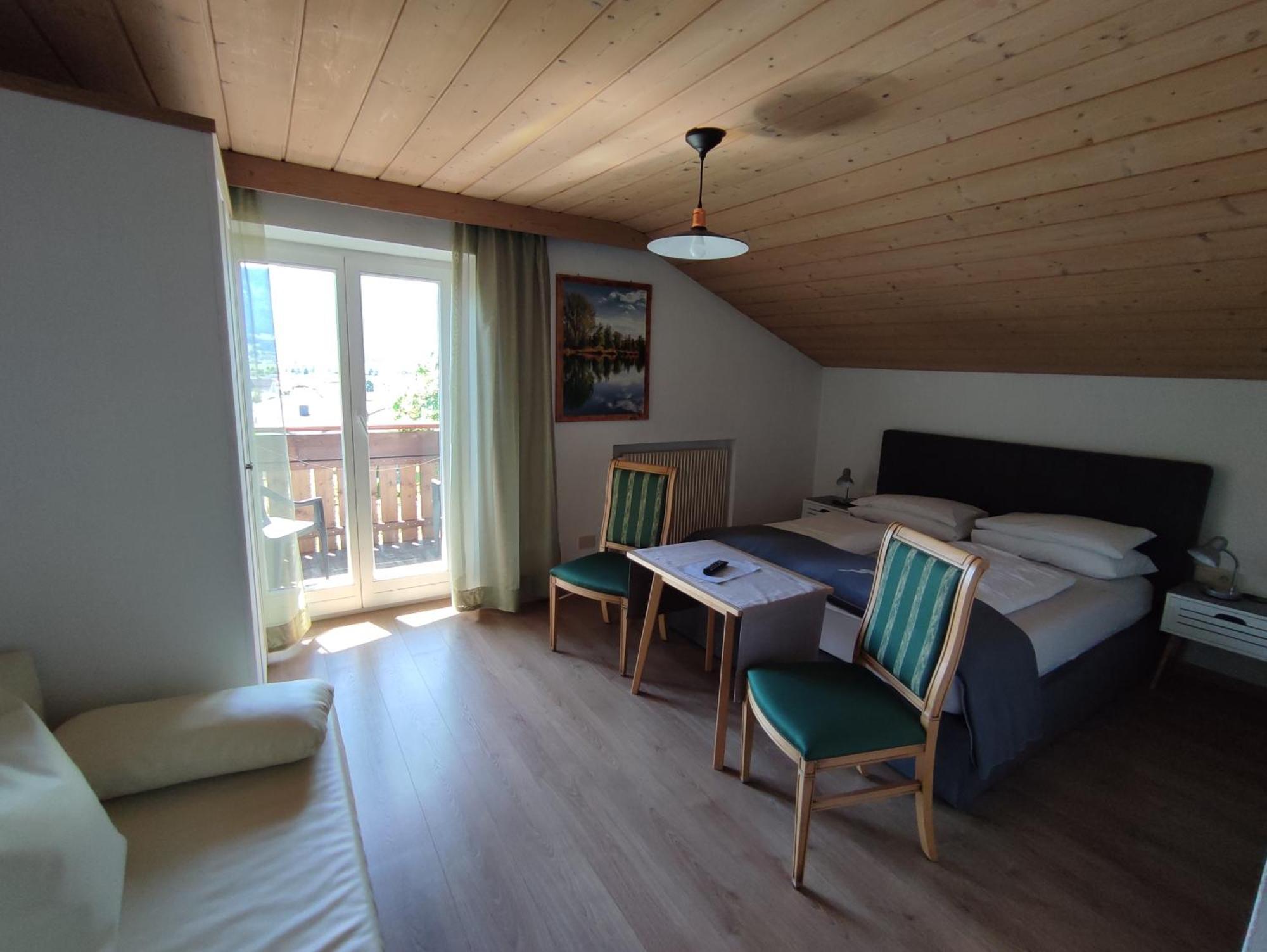 Garni Hattlerhof B&B Bruneck Buitenkant foto