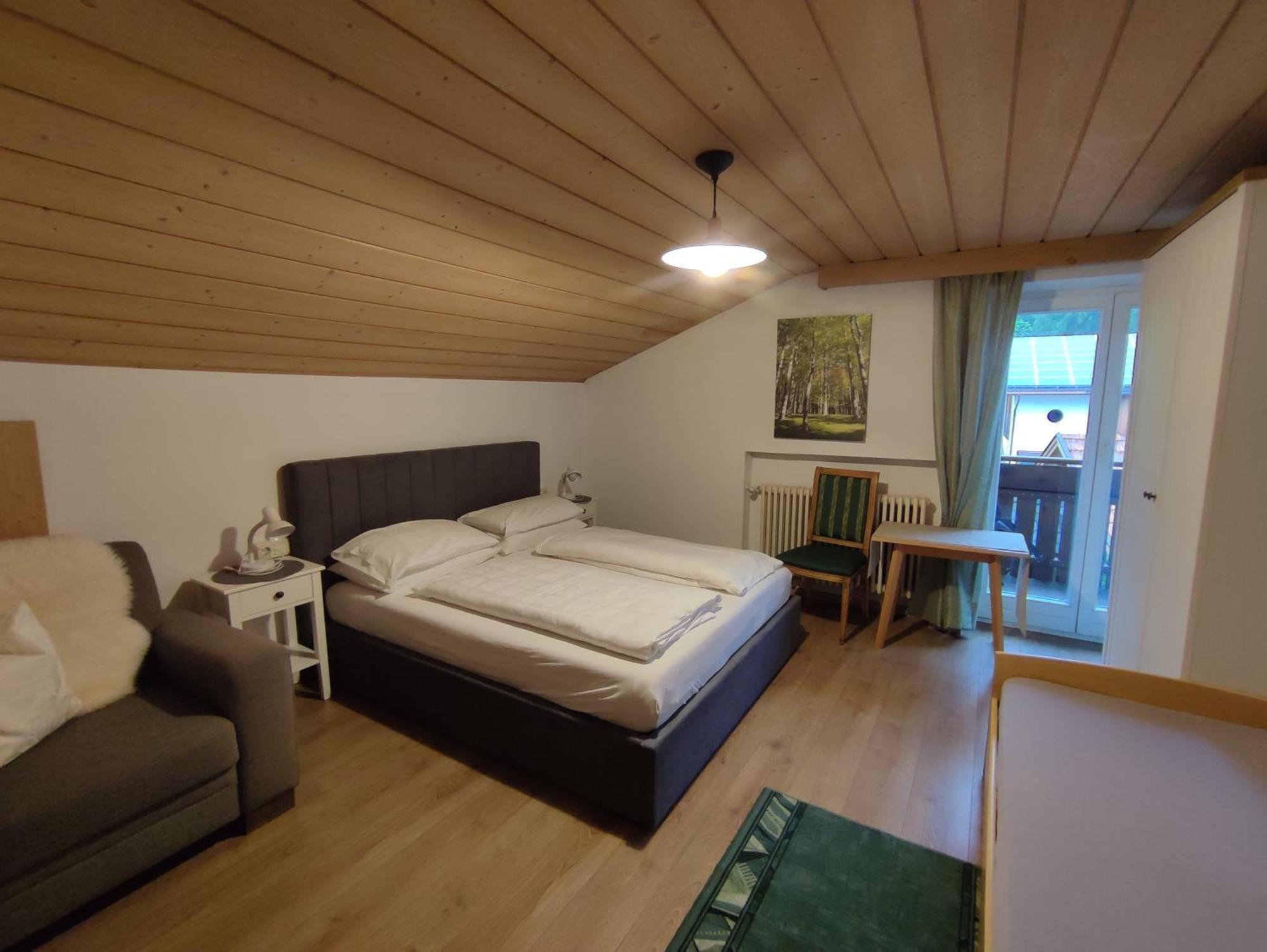 Garni Hattlerhof B&B Bruneck Buitenkant foto